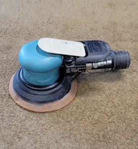 Dynabrade 5" 12,000 Rpm Air Pneumatic Random Orbital Palm Vacuum Sander 59024 - Picture 1 of 10