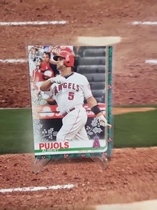 2019 Topps Holiday Metallic parallel #HW87 - ALBERT PUJOLS- Los Angeles Angels - Picture 1 of 7