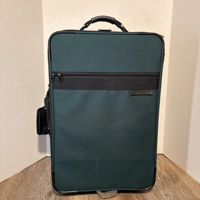 Чемодан Briggs and Riley ручная кладь одежда 21 дюйм расширяемый на колесиках зеленый - Изображение 1 из 4