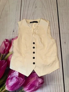 Zara Damen Leinen Baumwolle Weste Größe XS Beige Knopf V-Ausschnitt Klassisch Elegant - Bild 1 von 3