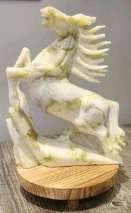 Large Lemon Jade Horse Crystal Carving, Minerals, Healing, Chakras, Gemstones - Picture 1 of 12