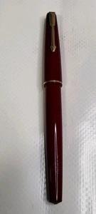 Vintage 1960s PARKER 17 LADY FOUNTAIN PEN Burgundy Red Body With GOLD NIB - Picture 1 of 14