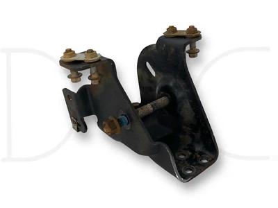 04 2004 Ford F250 F350 4WD LH Left Driver Front Leaf Spring Hanger 4C34-5341-Ad - Image 1 of 4