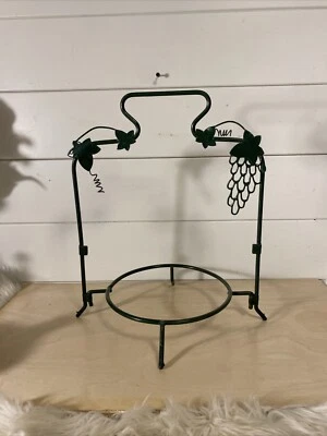 Soporte para platos de metal verde vid soporte para pastel, encanto organizador con mango E.C. Foto 1 de 4