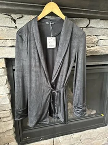 Nuevo con etiquetas Cárdigan Zara Talla Pequeña Negro Envolvente Cuero Aspecto Material Manga Larga - Imagen 1 de 7