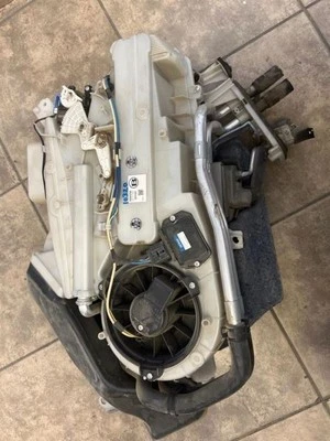 AC EVAPORATOR HOUSI 87030-60030 2010 LEXUS LX570 Foto 1 de 4