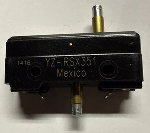 Microinterruttore Honeywell S&C: numero di parte YZ- RSX351 - Foto 1 di 3