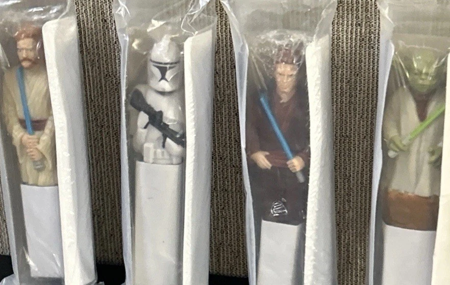 Star Wars 4 pens General Mills cereal  figures Yoda Stormtrooper Skywalk Kenobi - Image 1 of 4