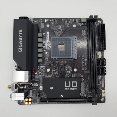 Gigabyte A520I AC (AMD Ryzen AM4/Mini-ITX/Direct 6 Fases Digital PWM) Foto 1 de 2