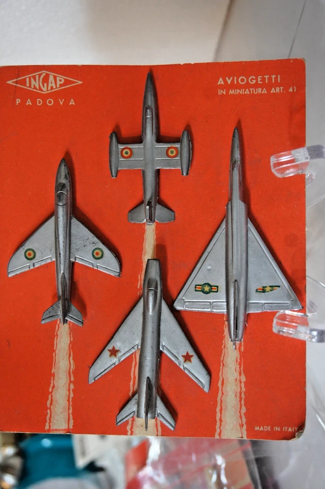 Ingap Padova (Italy) carded plastic toys art 41 Aviogetti inc 4 military - Image 1 of 1