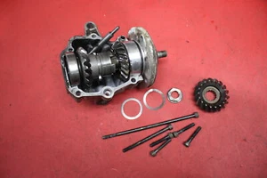 1993 YAMAHA TIMBERWOLF 250 REAR DRIVE SHAFT BEVEL GEARS CASE HOUSING ASSEMBLY - Picture 1 of 7