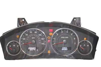 Cuadro de instrumentos velocímetro medidores 08 Grand Cherokee Commander 38.375 millas Foto 1 de 4