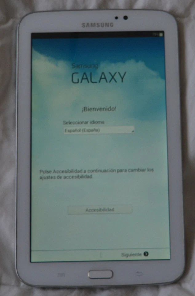 Samsung Galaxy Tab3 T210 8Gb, Blanca, grado A Android 4.4.2 KitKat Wifi - Imagen 1 de 4