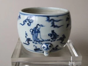 CHINESE BLUE & WHITE TRIPOD, DING CENSER, INCENSE BURNER WITH FIGURES ----- QING - Picture 1 of 11