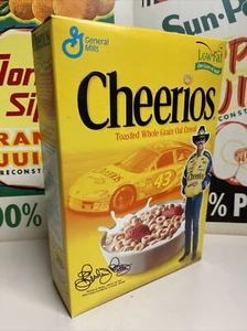General Mills Cheerios 2001 cereal Richard Petty NASCAR caja completa sellado de fábrica - Imagen 1 de 3
