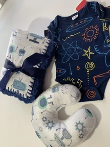 Robots & Gears Crochet Baby Blanket Gift Set - Picture 1 of 10