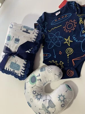 Robots & Gears Crochet Baby Blanket Gift Set - Image 1 of 4