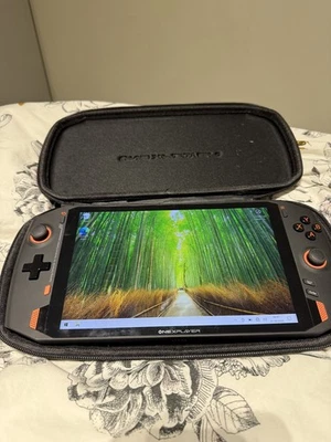 ONEXPLAYER I7-(8.4)1TB 16GB RAM Handheld PC  Console - Image 1 of 4