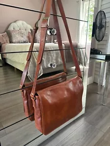 Beautiful Italian, genuine leather Vera Pelle , unisex, Crossbody bag - Picture 1 of 15