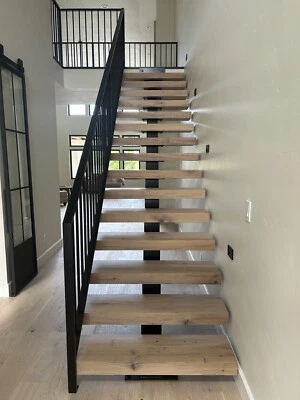 Reclaimed Stair Tread White Oak - Image 1 of 4