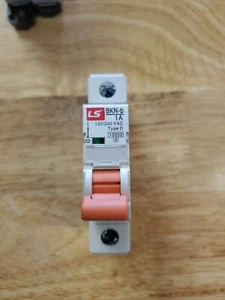 Din Rail Mount Miniature Circuit Breaker BKN-b UL 1077 Listed 1p 1a NEW D-Curve - Picture 1 of 3
