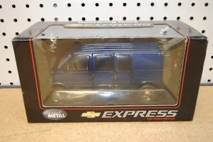 1/25 Die-Cast Promotions Chevrolet Express Van - Picture 1 of 2