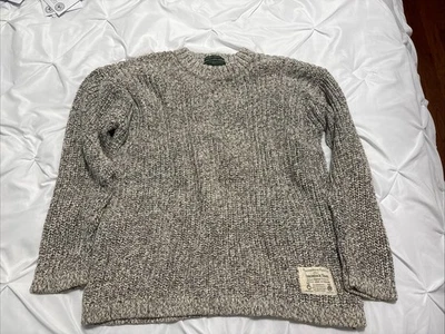 Abercrombie & Fitch “The Big Sweater” Large.   Great Condition!  Vintage 90’s - Image 1 of 4