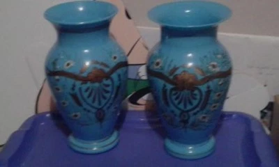 ancienne paire de vases en opaline bleu  - Photo 1/4