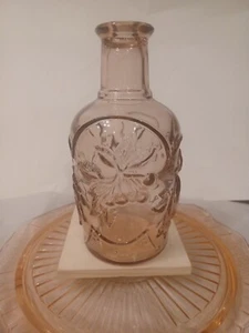 Decanter PINK Libbey Glass Orchard Fruit Embossed Bottle Canada - Picture 1 of 6