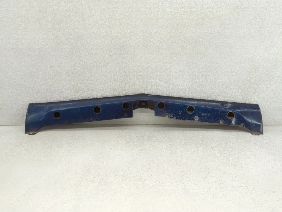 Ford Mustang 1966 barra de parrilla inferior panel soporte N0ECN Foto 1 de 4