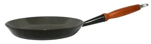 VTG Le Creuset Alpine Black 26 Cast Iron Fry Pan TECK Handle France Rustic - Picture 1 of 7