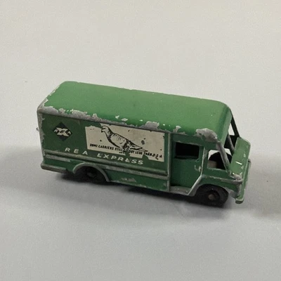 Modelos de periquito verde vintage n.º Furgoneta de entrega de paquetes 57 REA Express Inglaterra Foto 1 de 4