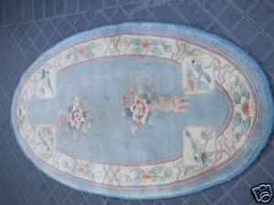 Beautiful hand-woven antiques Chinese carpet oval shape - Picture 1 of 10