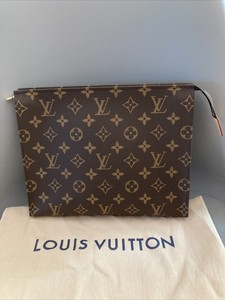 Louis Vuitton Pochette Toilette 26 aus Canvas in Braun - Second hand Louis  Vuitton Pochette Toilette 26 aus Canvas in Braun acquista di seconda mano a  665€ (6012664)