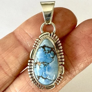Navajo blau Türkis Anhänger Golden Hills signiert NJ geriffelter Rand Sterling Indianer - Bild 1 von 6