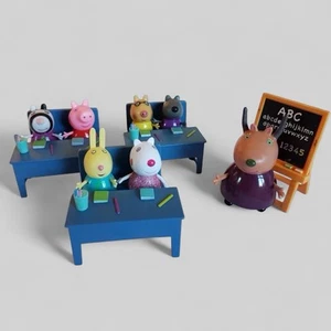 GC Madam Gazelle, 6 Smaller 1.8” Baby Edition Peppa Pig Friends, 7 Accessories - Picture 1 of 2