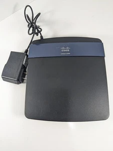 CISCO LINKSYS Model E3200 600 Mbps Smart Dual-Band 802.11n Wi-Fi Router - Picture 1 of 5