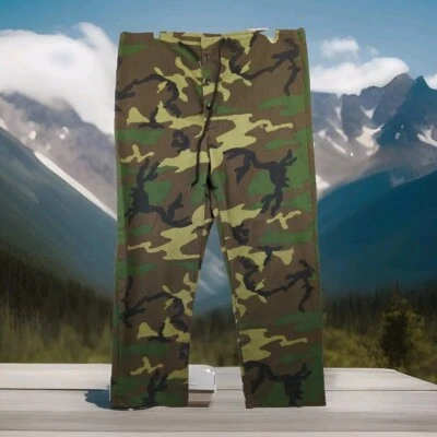 Vintage SNO King Camo Pants Adult Small-Med Camouflage Woodland Hunting USA - Image 1 of 4