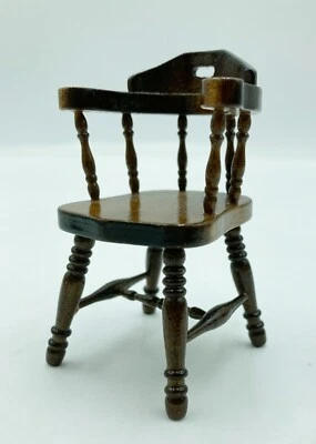 Silla de Escritorio Capitán Acabado Madera Mediana De Colección 1:12 Foto 1 de 4