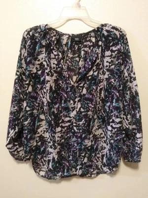 Blusa para mujer Mossimo, patrón colorido transparente cuello en V mangas raglán talla mediana Foto 1 de 4