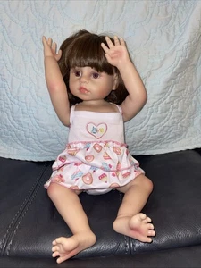 Anatomisch korrekte braune Augen, braune kurze Haare, Ganzvinylkörper, waschbar - Bild 1 von 5