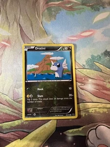 Dratini - 49/108 - Comune - Reverse Holo x1 - XY Cieli Ruggenti NM+ - Foto 1 di 2