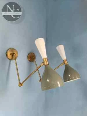 Par de apliques de pared Stilnovo italiano de mediados de siglo par de luces grises Foto 1 de 4