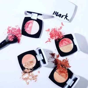 Avon Mark Dual Glow Cheek Colour & Highlighter Various shades VHTF Rare Blush - Picture 1 of 21