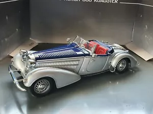 1:18 Horch 855 Roadster 1939 di Sun Star argento/blu 02403 - Foto 1 di 12