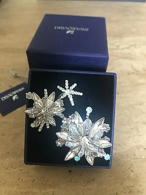 NUEVO EN CAJA ANILLO DE CÓCTEL FELIZ Swarovski, blanco, talla 52 y 55 £299.00 y bolsa de regalo Foto 1 de 4