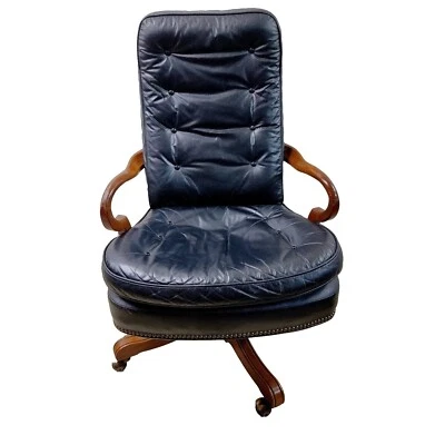 John Widdicomb Gooseneck Arm Traditional Executive Tufted Chair - Image 1 of 4