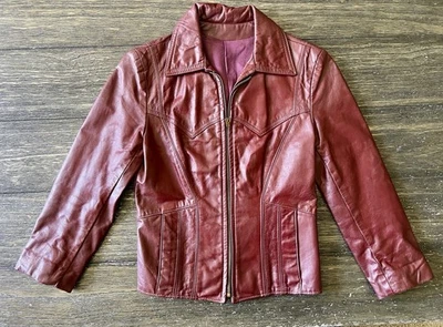 Chaqueta de cuero roja borgoña vintage años 70 Western Yugo recortada cremallera para mujer XS 7-8 Foto 1 de 4