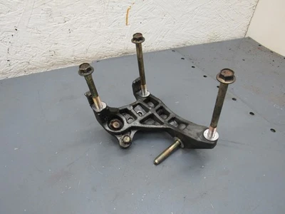 Soporte compresor montaje aire acondicionado Nissan 350Z 2003-2006 OEM Foto 1 de 4