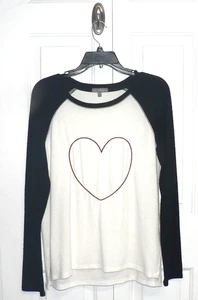 PJ Salvage Women's Fleece Embrodered Heart Pajama Top in Black/White/Red Small - Picture 1 of 4